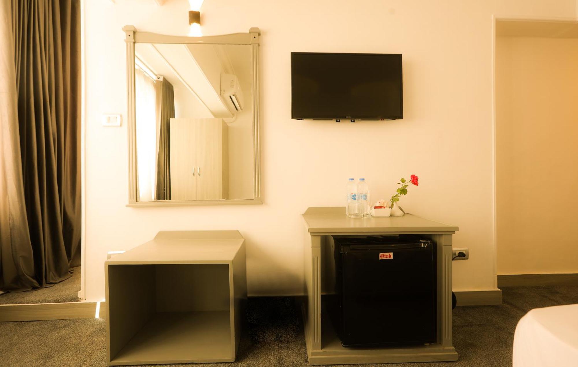 Aura Inn Hotel Cairo Giza Екстер'єр фото